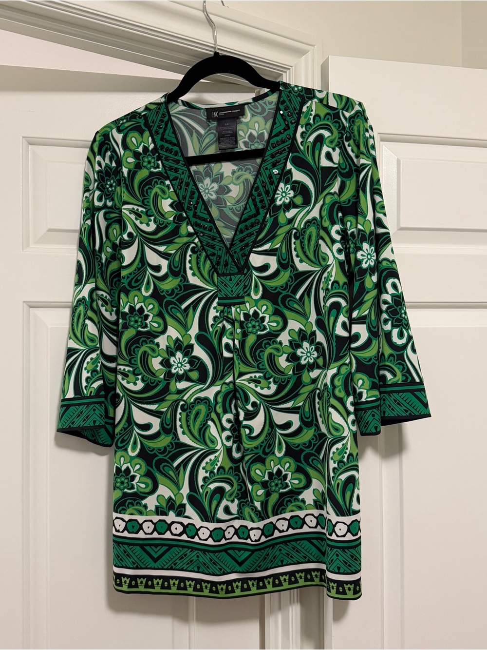 INC International Concepts Green Paisley V-Neck Tunic Top